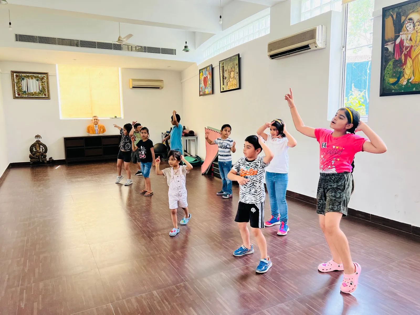 Bollywood Dance photo