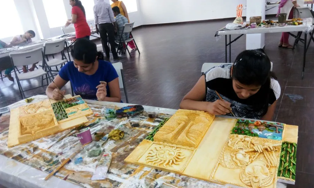 Mural Art Workshop by Bharat Rawal photo